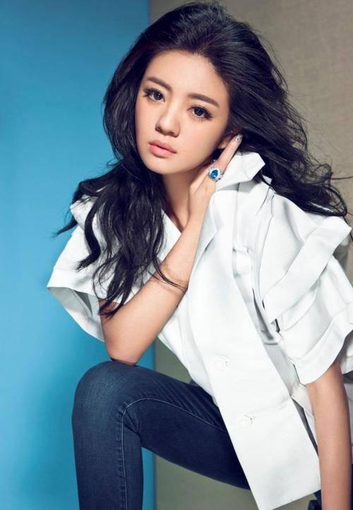 女演员俏俏,光影中的璀璨星辉